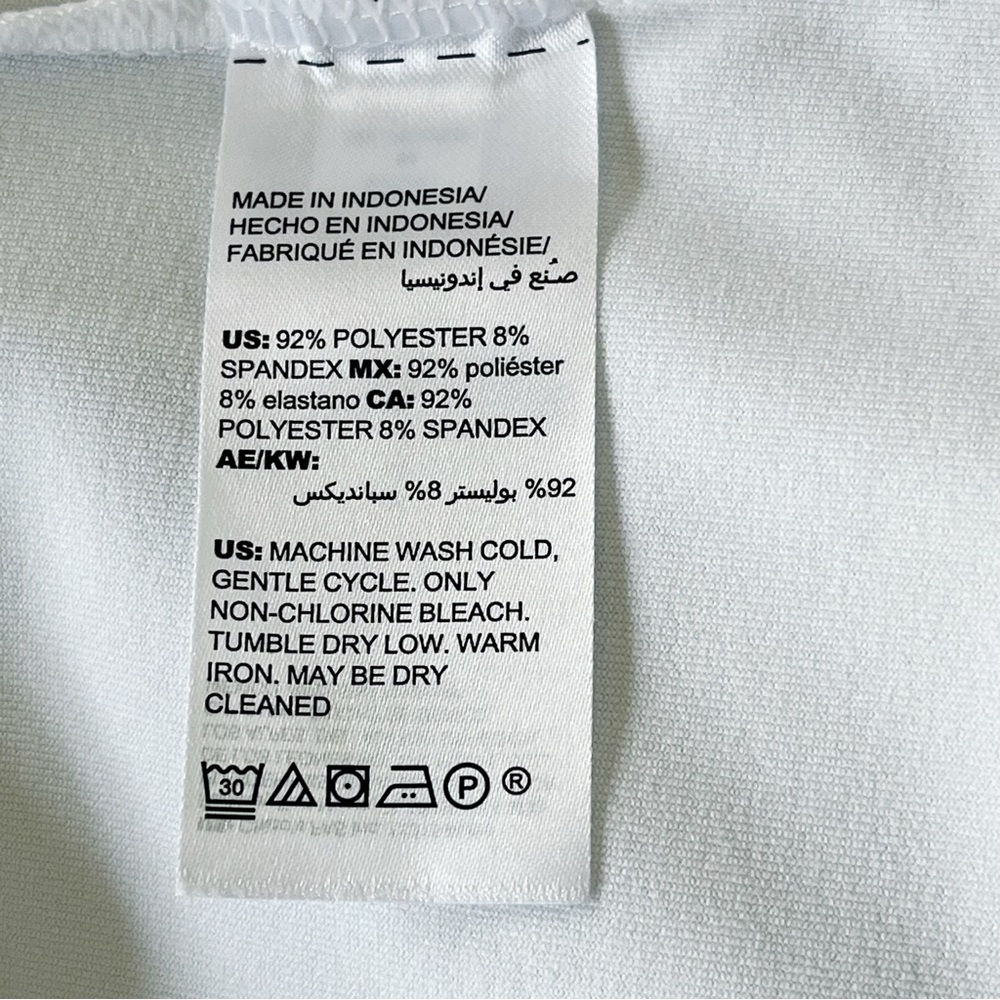 NWOT Chico’s White Sleeveless Collared Knit Top - Picture 4 of 4